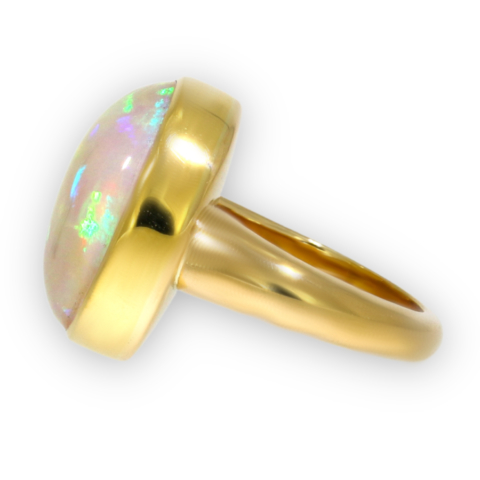 Ring in Gelbgold mit äthiopischem Opal